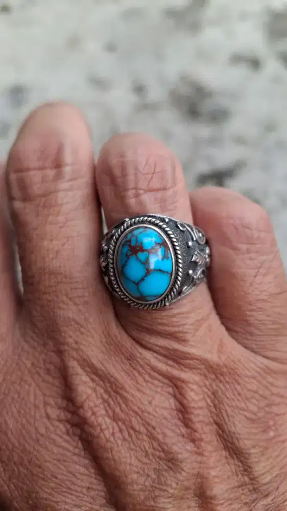 Cincin batu pirus persia