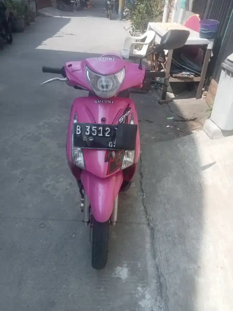 Bismillah dijual Suzuki spin SR 2011 cw