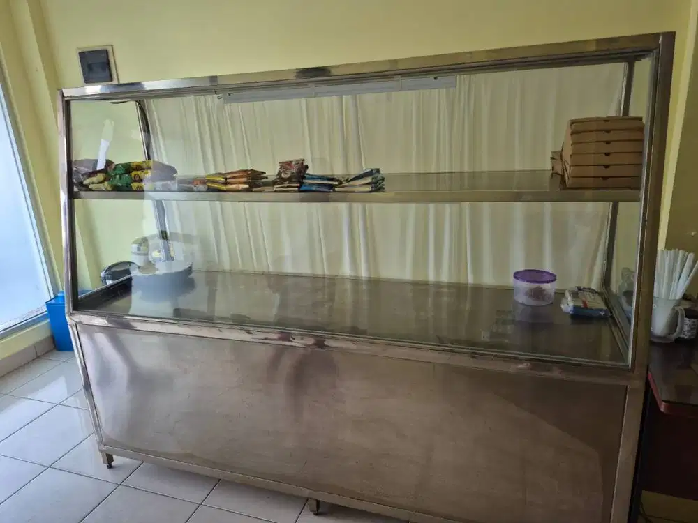Etalase Makanan
