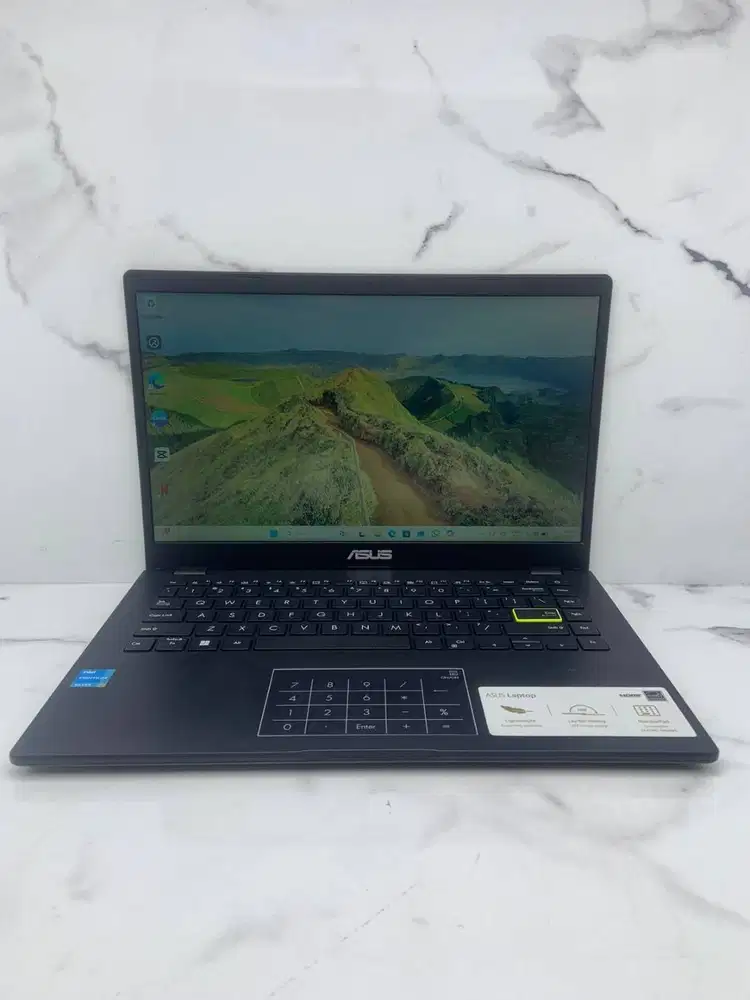 Kecil-Kecil Cabe Rawit, Asus E410KA, laptop ringan untuk mahasiswa