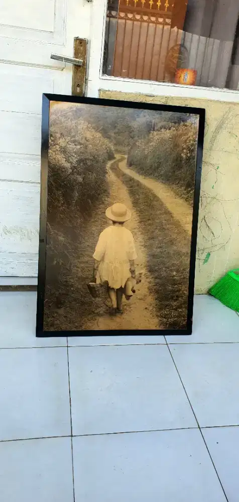 Poster pajangan atau lainya