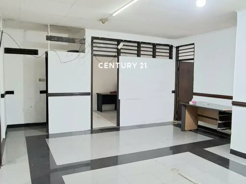 Disewakan Rumah Usaha Cocok Untuk Kantor Lokasi Strategis Nv18506