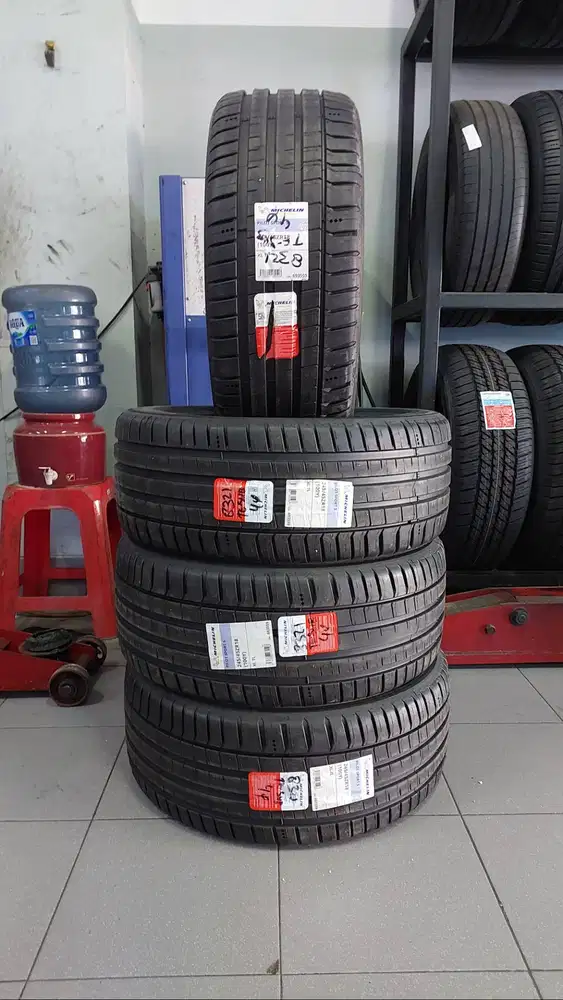 Michelin PS5.245/45/18. Skyline, E Class, C Class, seri 4, seri 5 dll
