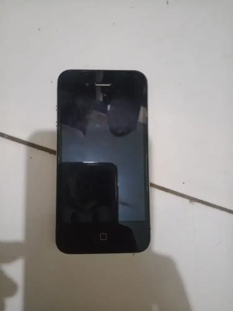 Jual hp iphone 4s