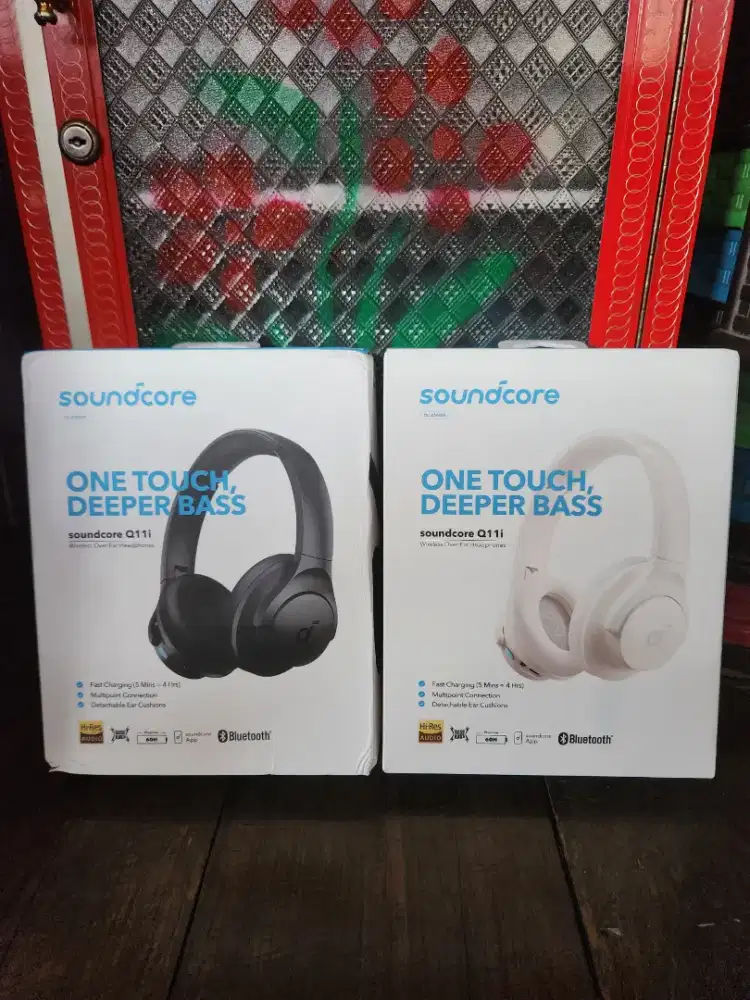 Headphone Anker Soundcore Q11i Black/White Baru