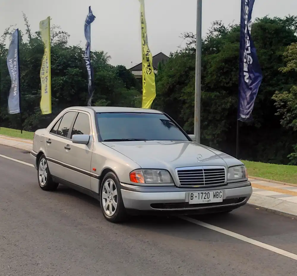 Mercedes-Benz C180 W202 AT
