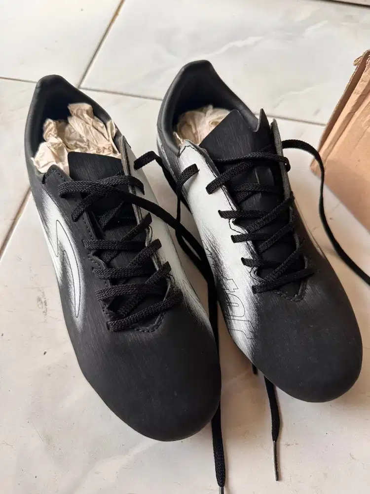Sepatu bola anak Specs Elevation One JR FG