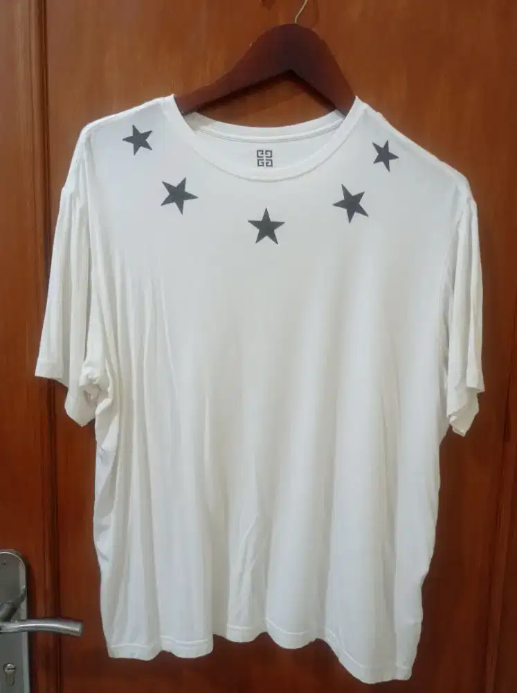 GIVENCHY WHITE AND BLACK STARS SHIRT