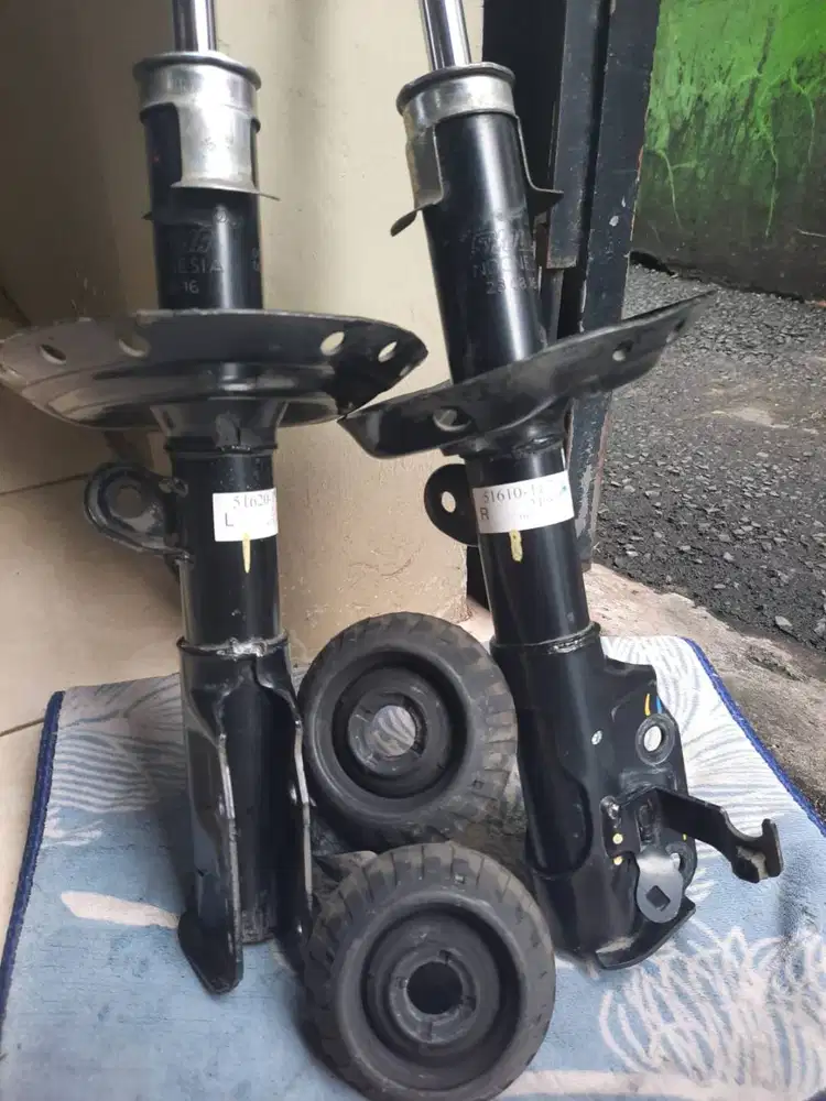 Sockbreker bekas honda mobilio.