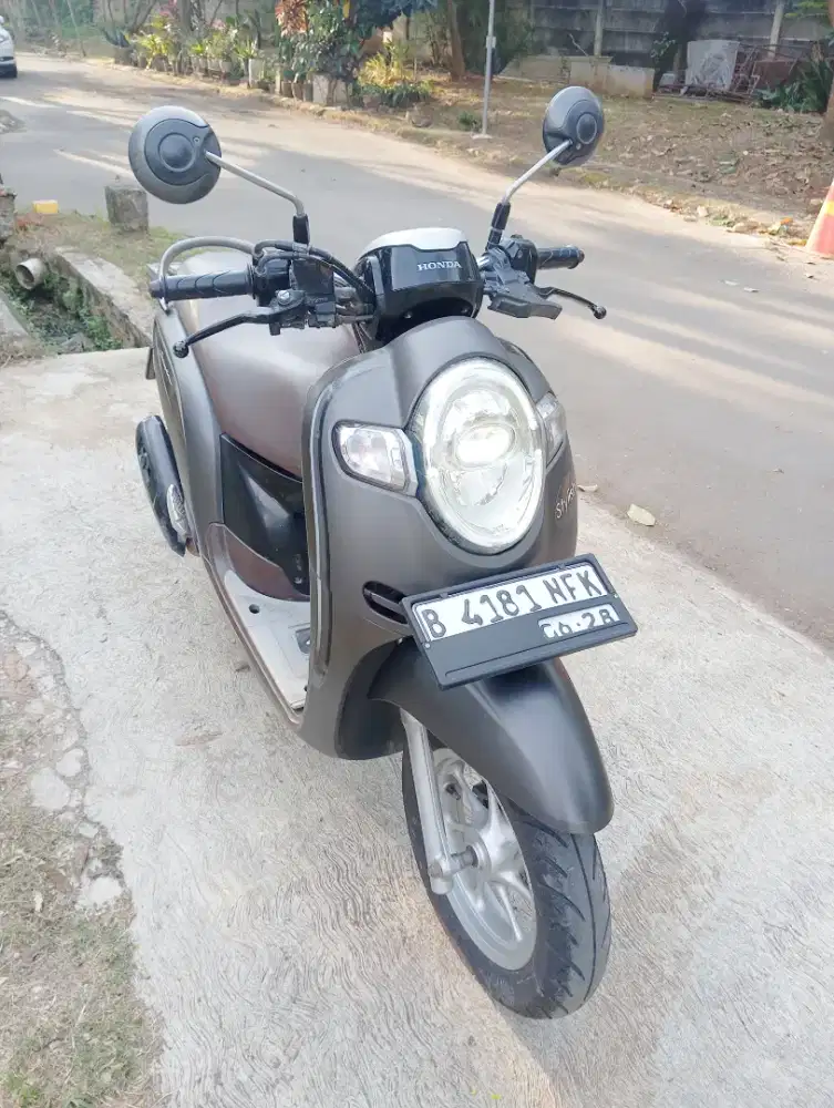 Honda Scoopy donat 2018 fulori mulus mesin super alus pajak baru bayar