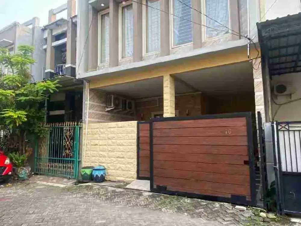 jual rumah 2 lantai di jambangan dekat kampus unesa,polda,royal plaza Surabaya