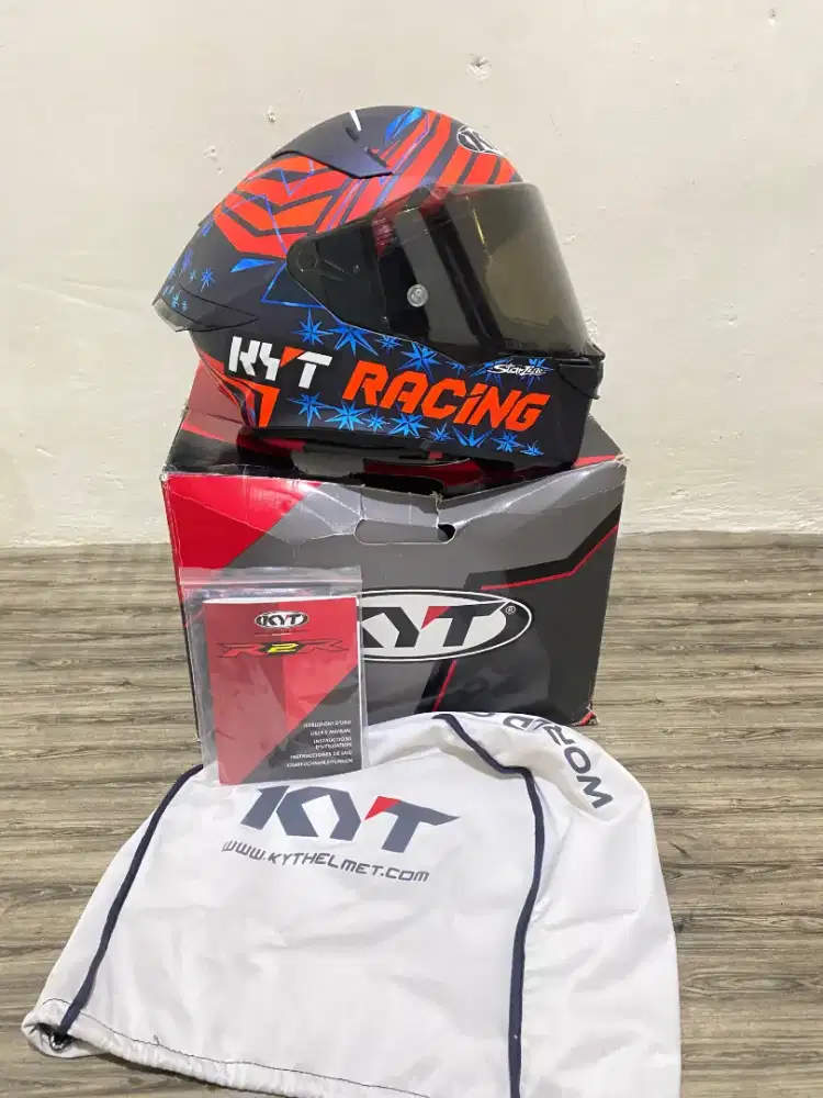 Helm KYT R2R Fernandez 2022 Matt