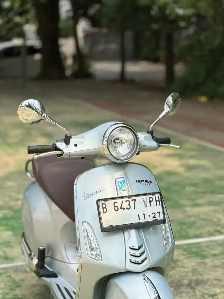 JUAL CEPAT VESPA PRIMAVERA 150 IGET TAHUN 2017 PERFECT CONDITION