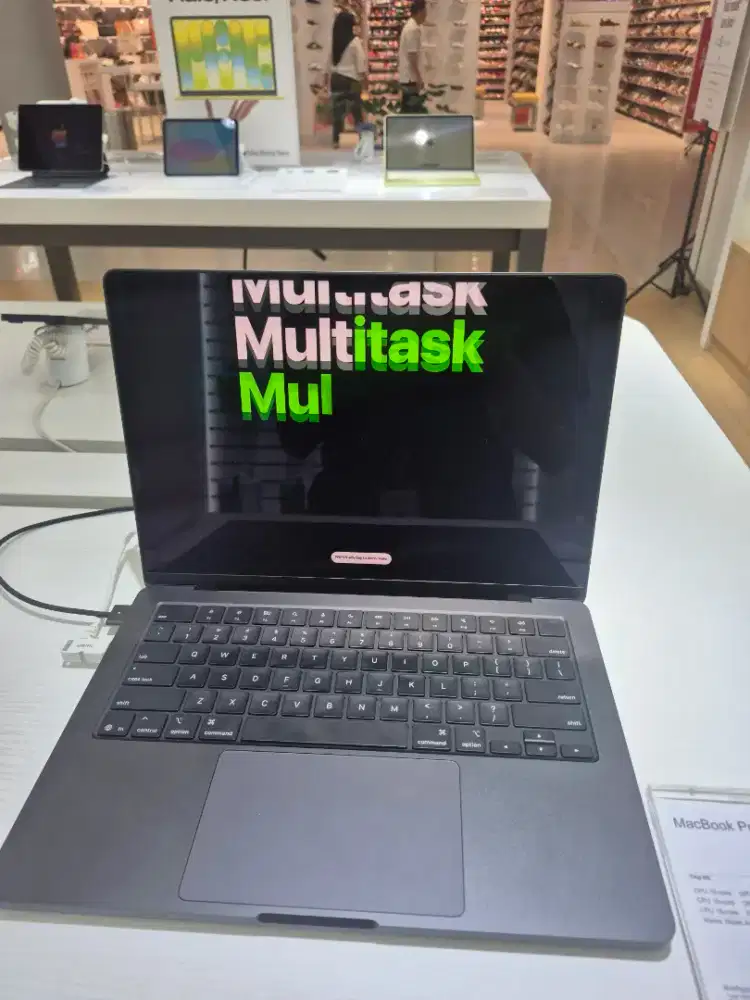 CICILAN MACBOOK PRO