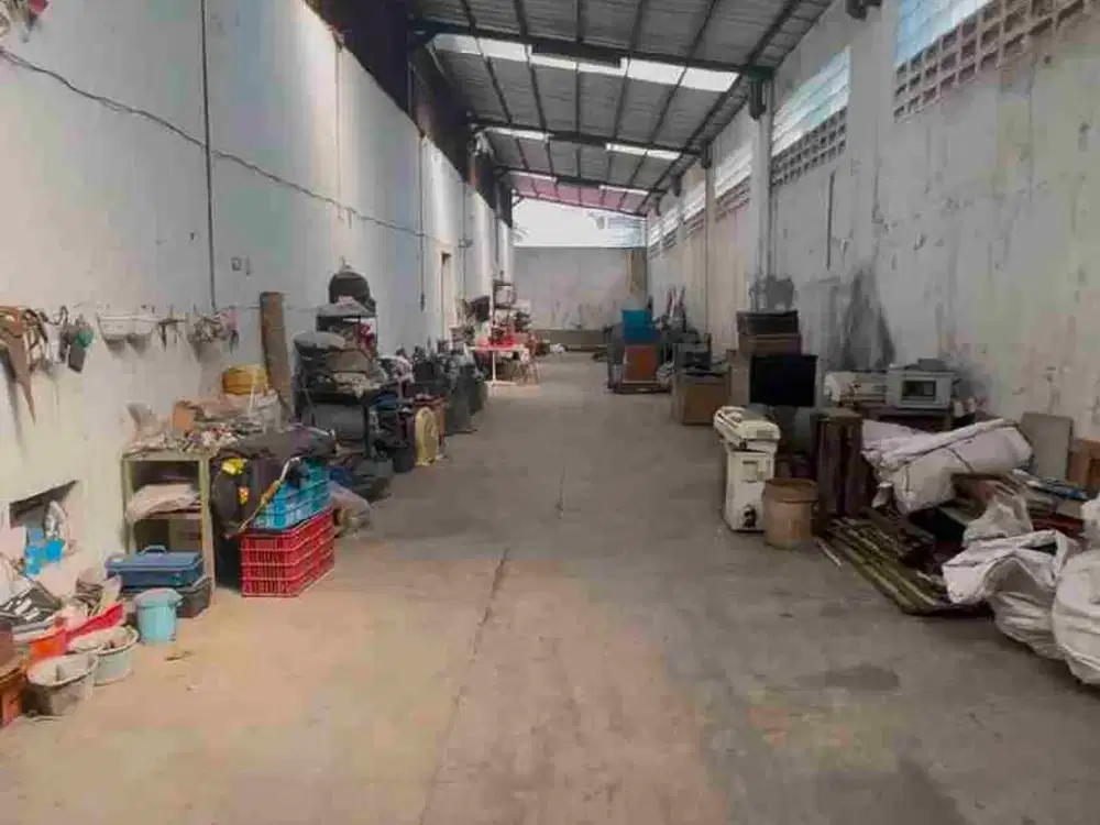 Jual pabrik+rumah di sayap holis
