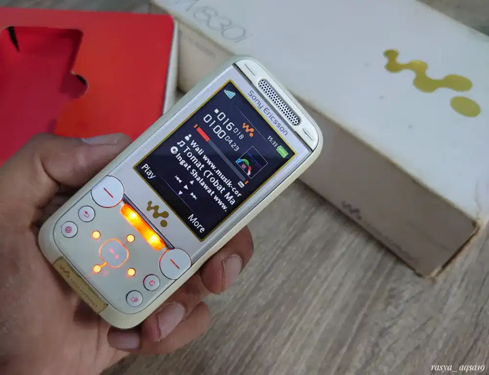 Sony Ericsson W830i walkman fullset imei tembus