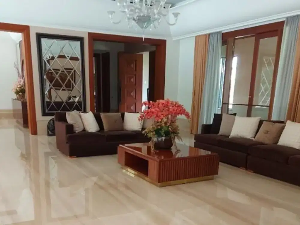 Dijual Rumah Komplek Permata Buana di Jakarta Barat