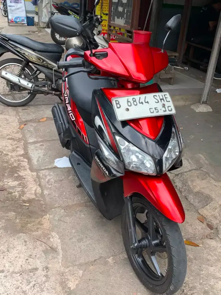 Jual cepat , Vario karbu 2010 , surat lengkap