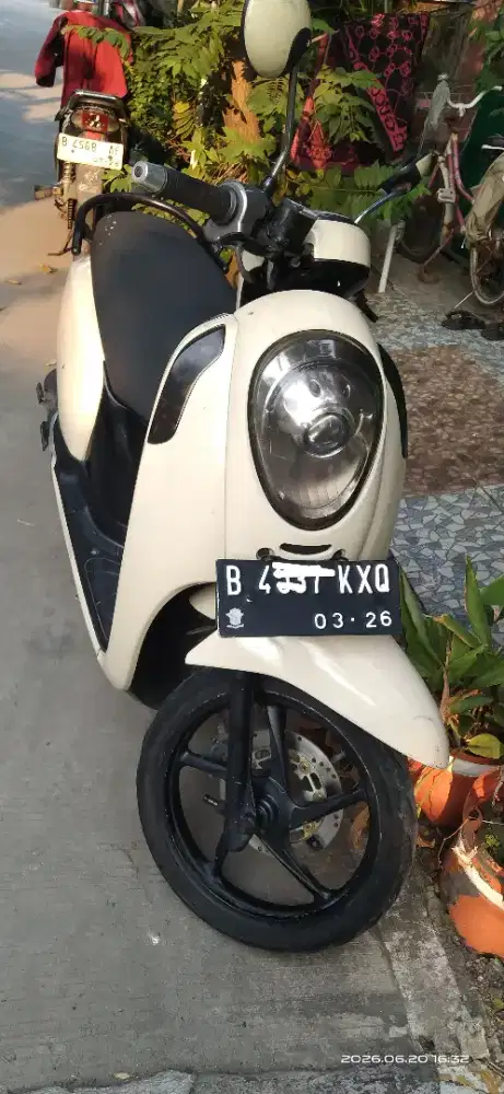 Dijual motor Honda Scoopy 2014
