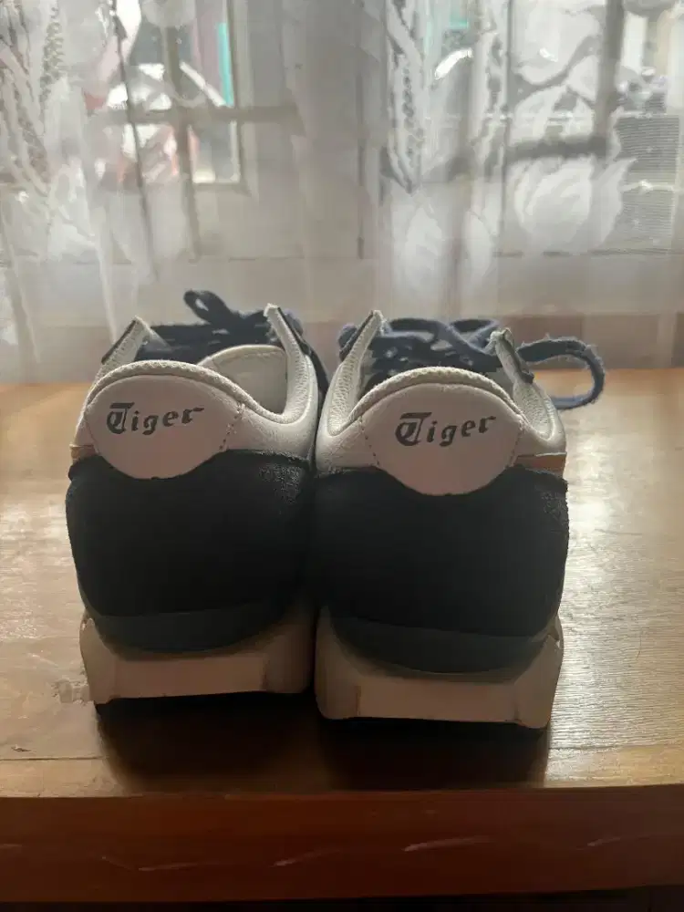 Sepatu onitsuka Tiger