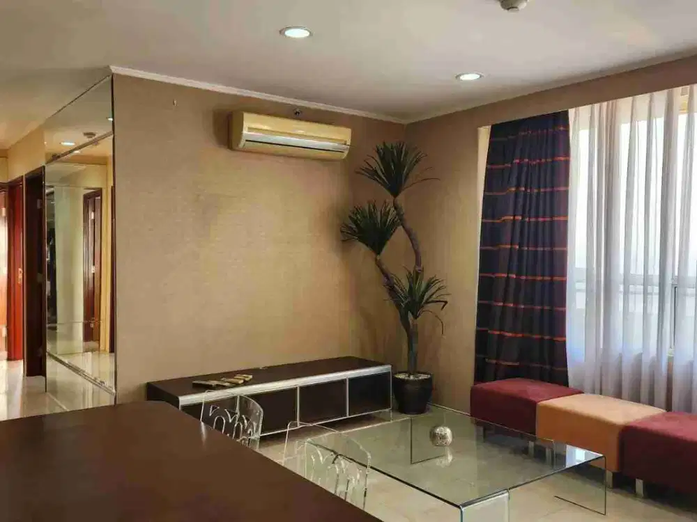 DijualApartemen Paladian Posisi Hoek Tower C Siap Huni, Bagus dan Rapi