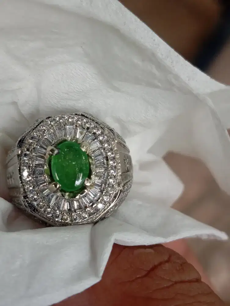 Tsavorite garnet memo
