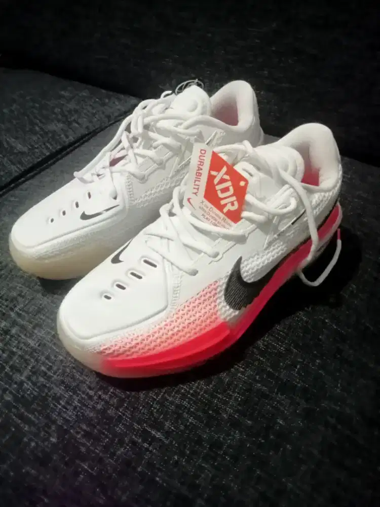 Sepatu .Nike GT cut 1
