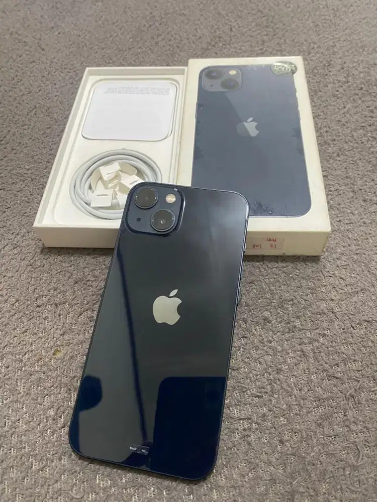 Di Jual  Iphone 13 128 GB iBox Midnight Garansi ON November 2026