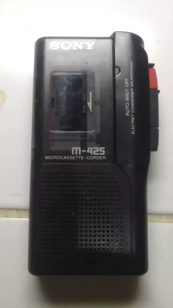 Sony M-425 microcassette-corder