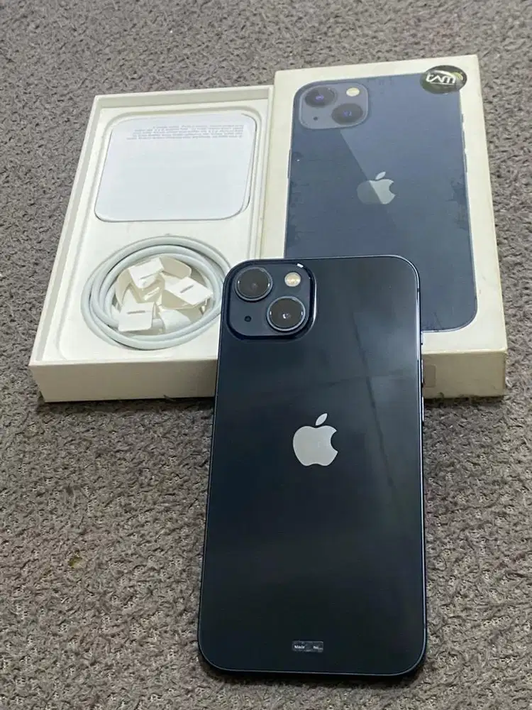 Di Jual  Iphone 13 128 GB iBox Midnight Garansi ON November 2026