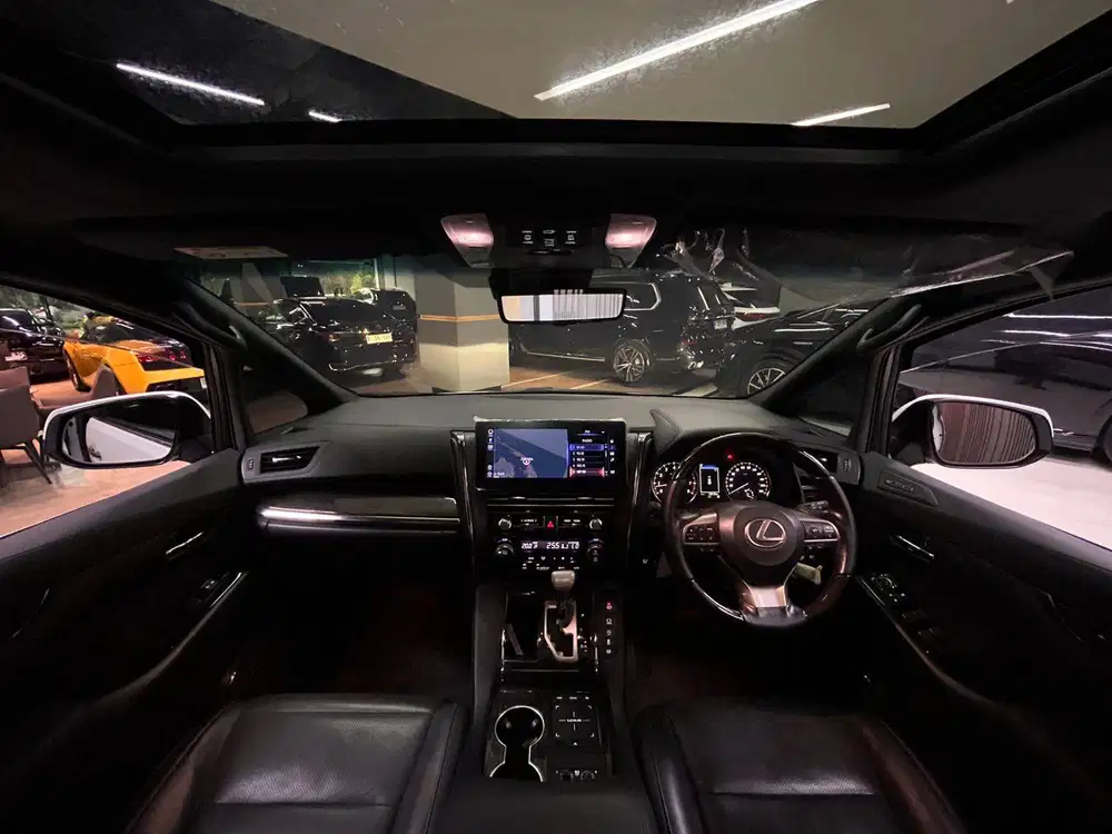 Lexus LM 350 LM350 AT 2020 Putih 7-Seater Km71rb B1TMH