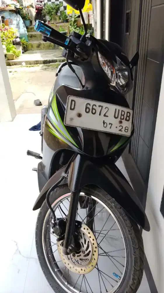 HONDA REVO FIT 2013