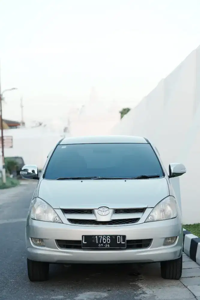 Inova 2007 bensin V 2.0