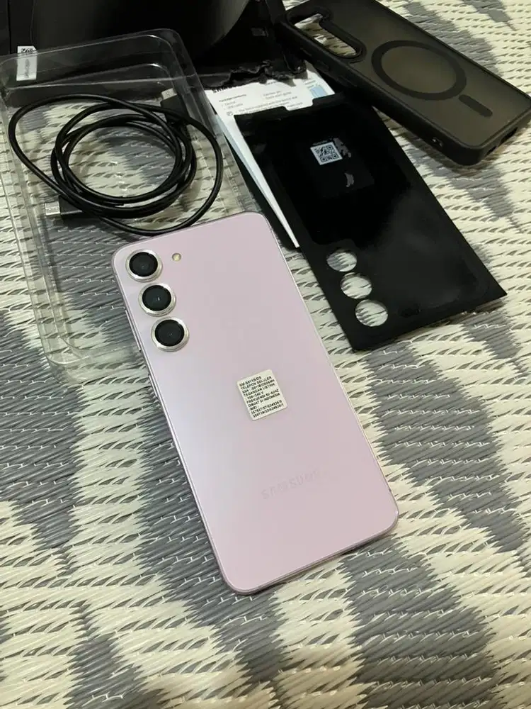 Samsung S23 8/256gb