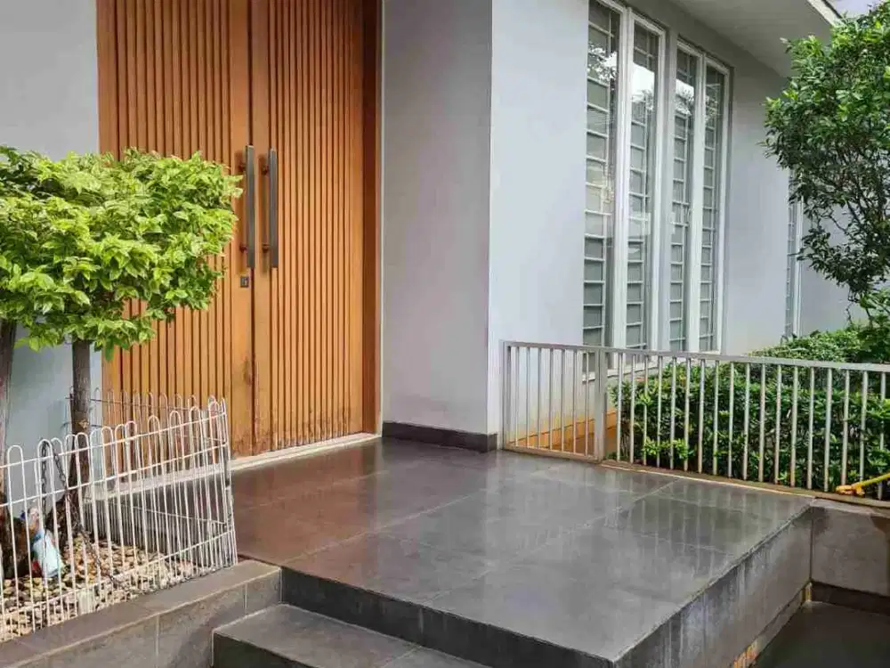 DIJUAL RUMAH CANTIK 2 lt CEMPAKA PUTIH TENGAH JAKARTA PUSAT