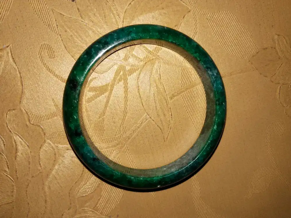 koleksi gelang giok