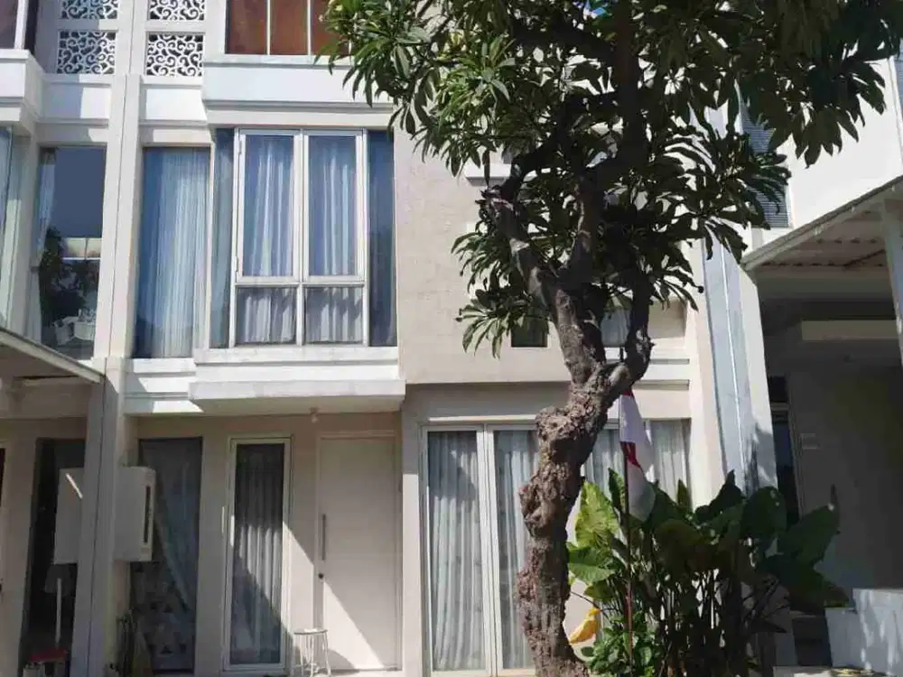 Dijual via lelang rumah di Pakuwon city  cluster zimbaly Costa blok Y2 no 18 Surabaya