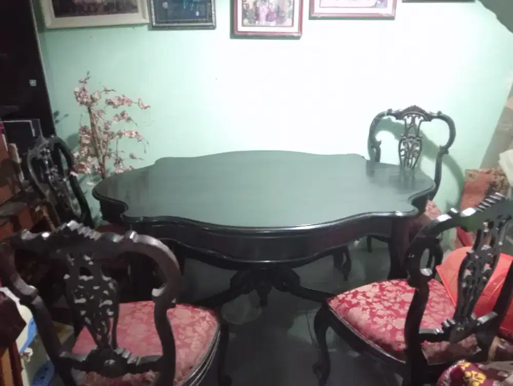 Meja makan antik kayu jati