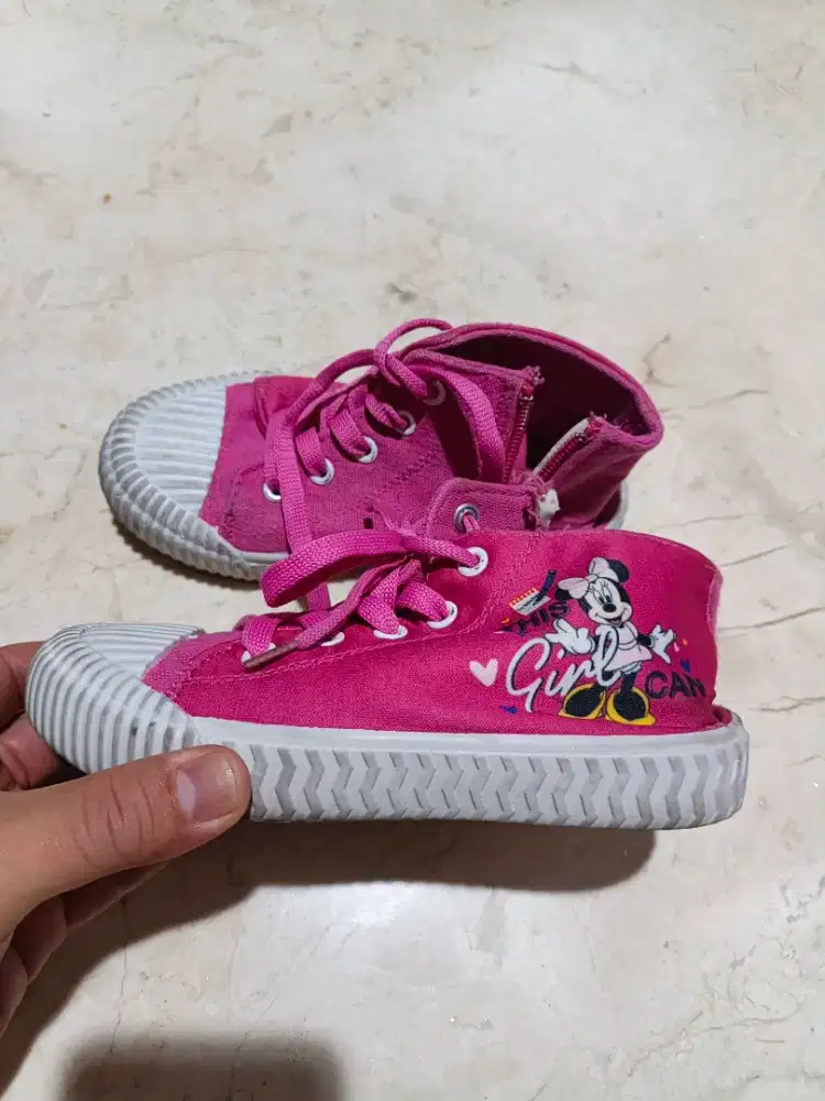 Sepatu anak minnie mouse