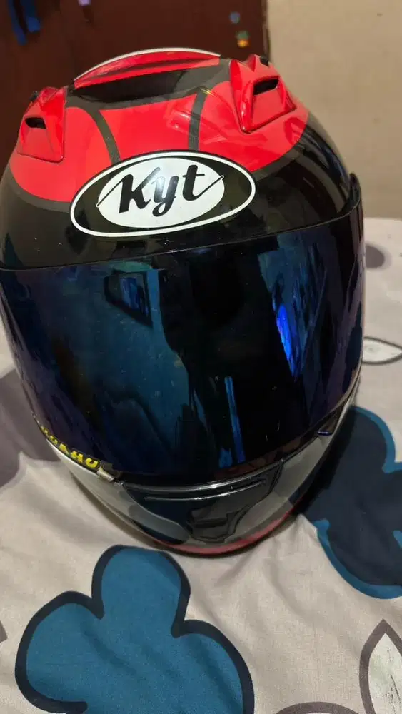 Helm full face kyt