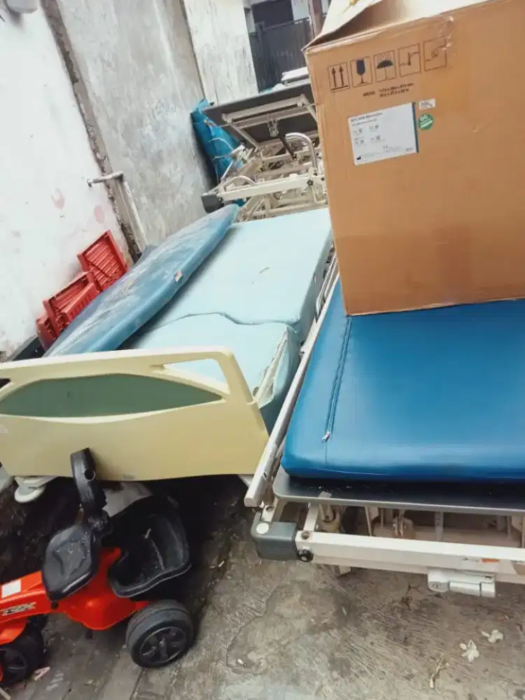 Bed pasien rumah sakit