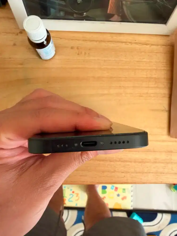 Iphone 16e Garansi On Nov 2026 like new BH 100%