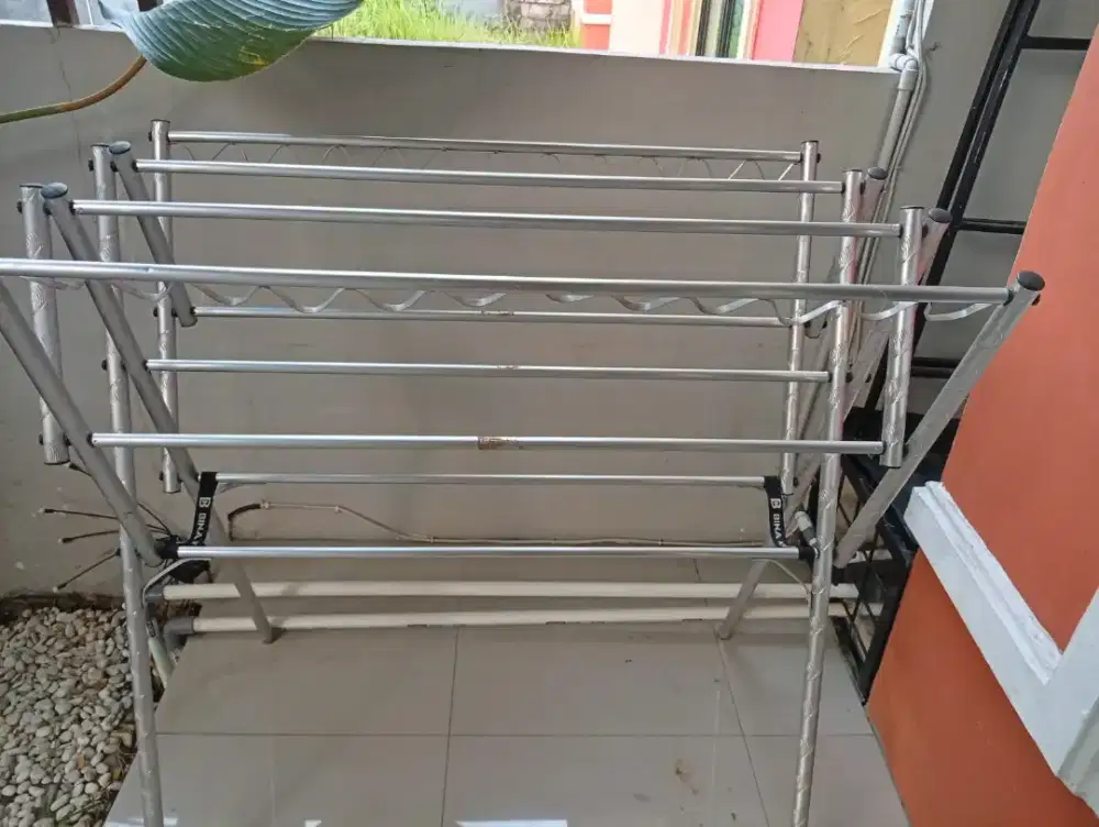 Jemuran stainless