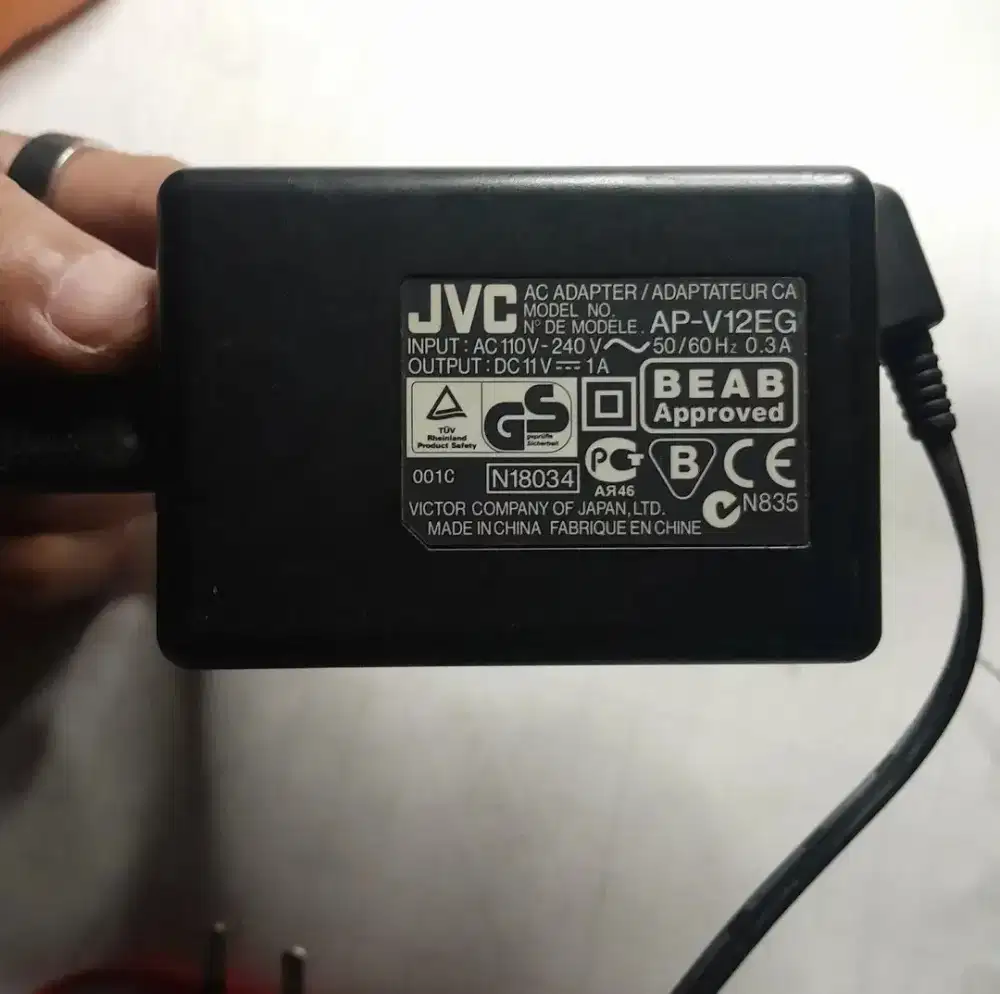 Charger JVC Charger Handycam JVC AP-V12EG 11V 1A Original