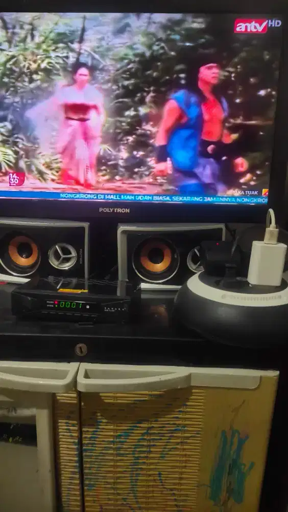 di jual tv polytron 24 inc lengkap