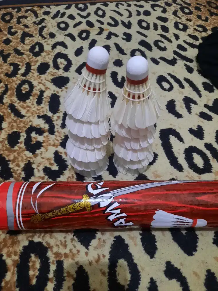Shuttle kok samurai merah isi 12