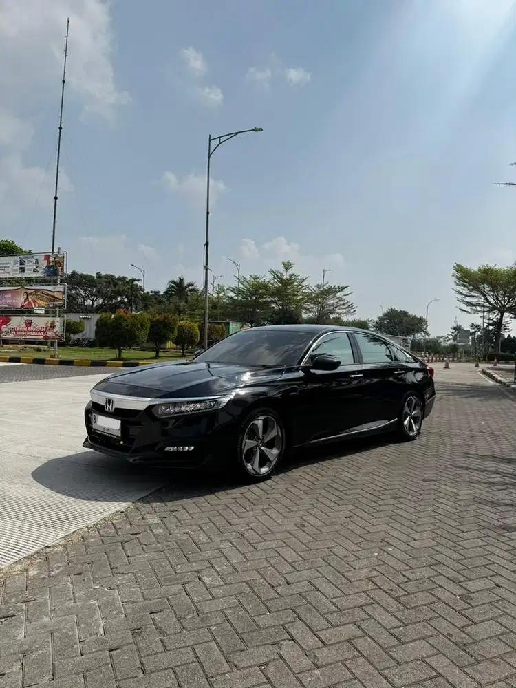 (CASH) Accord Turbo Sensing 2019 AT