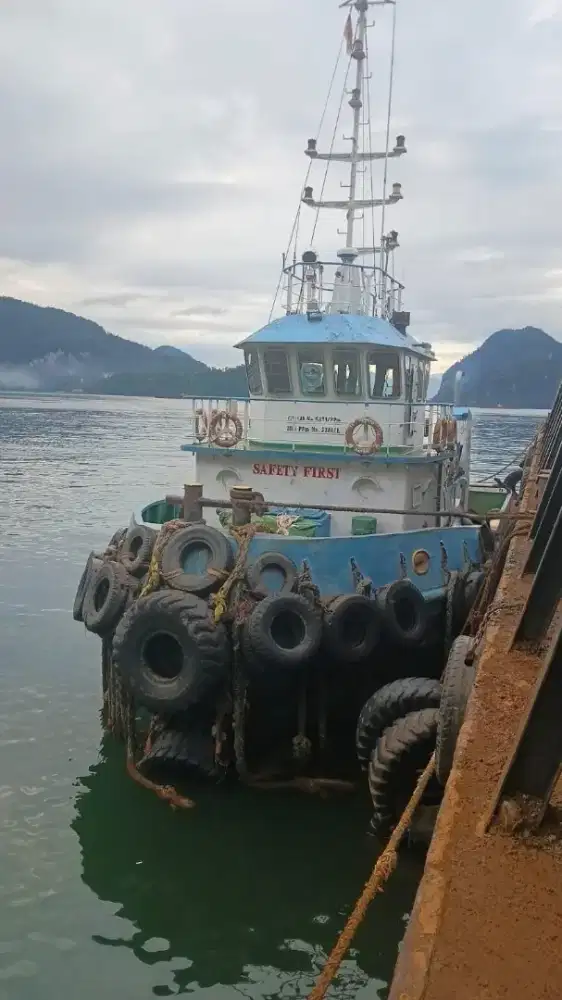 Di jual Tugboat & tongkang 250 feet jumbo tahun 2013 - 2013
