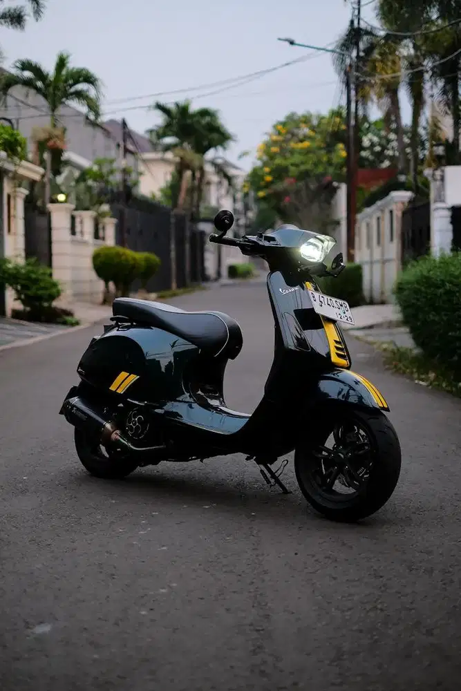 Vespa sprint 150 limited racing