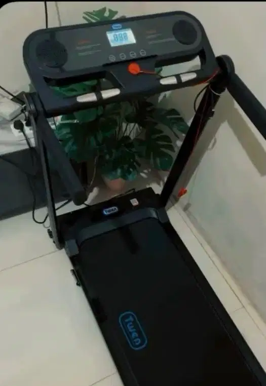 Treadmill twen T205 like new